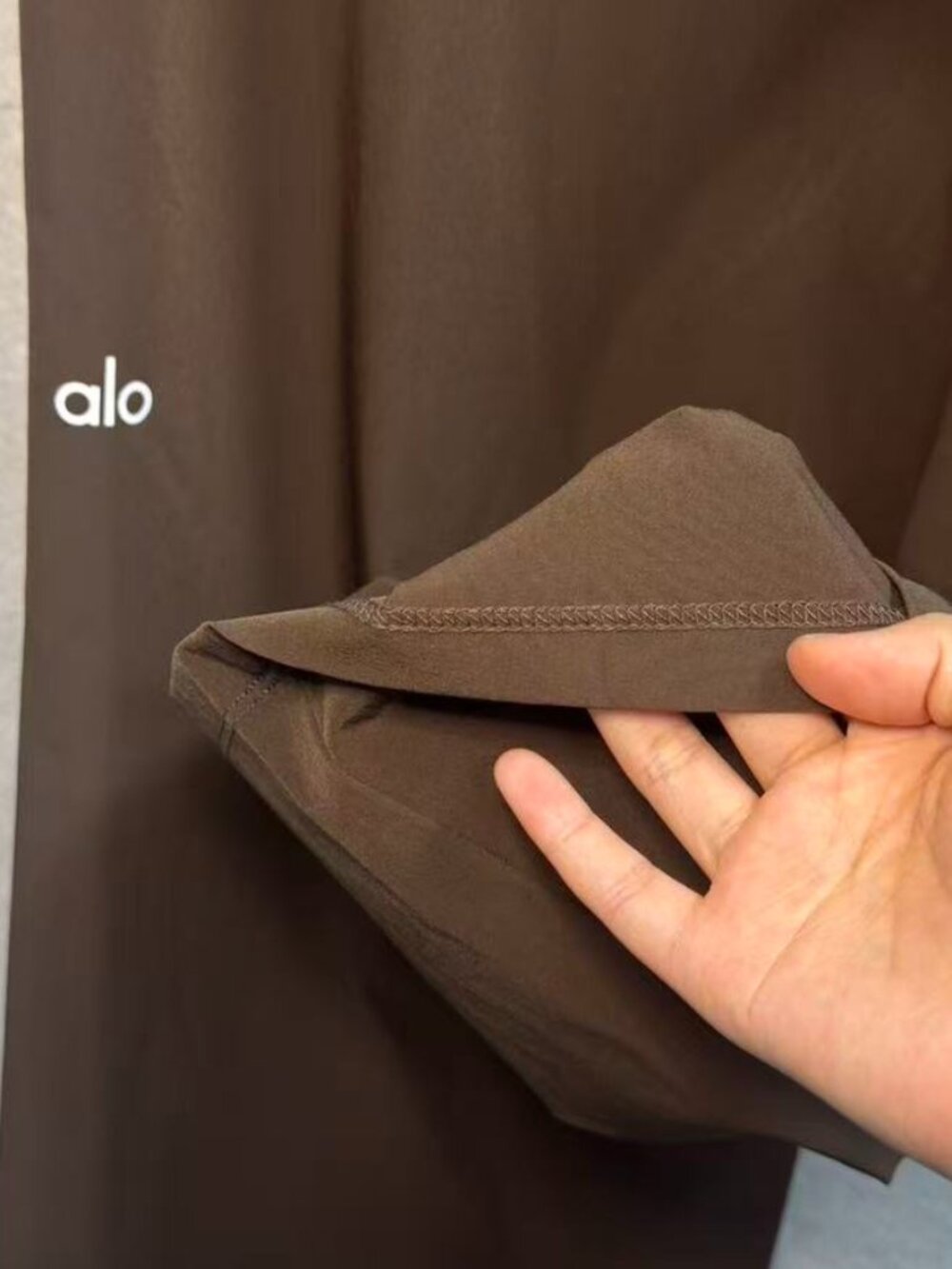Everyday Chic ALO Yoga🍩Suit Up Trouser Espresso (Regular 30") - Picture 6 of 8